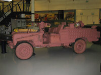 800px-Land_rover_Pink_Panther.jpg