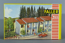 001 Faller 222 Groot rijenhuis-Flats.jpg