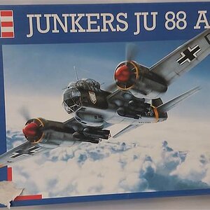 Revell 1-72 Junkers JU 88 A4-klein.jpg