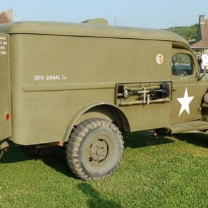 Media 'Dodge Signals Truck' in album 'Normandie Juni 2016'